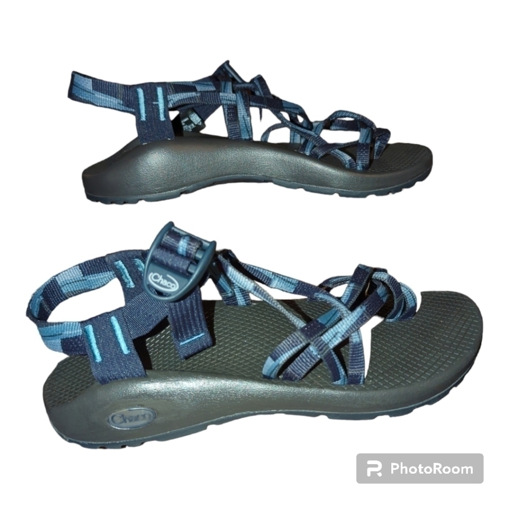 Chaco Women's Sandal JCH108068 nave and black excellent condition - Picture 2 of 4